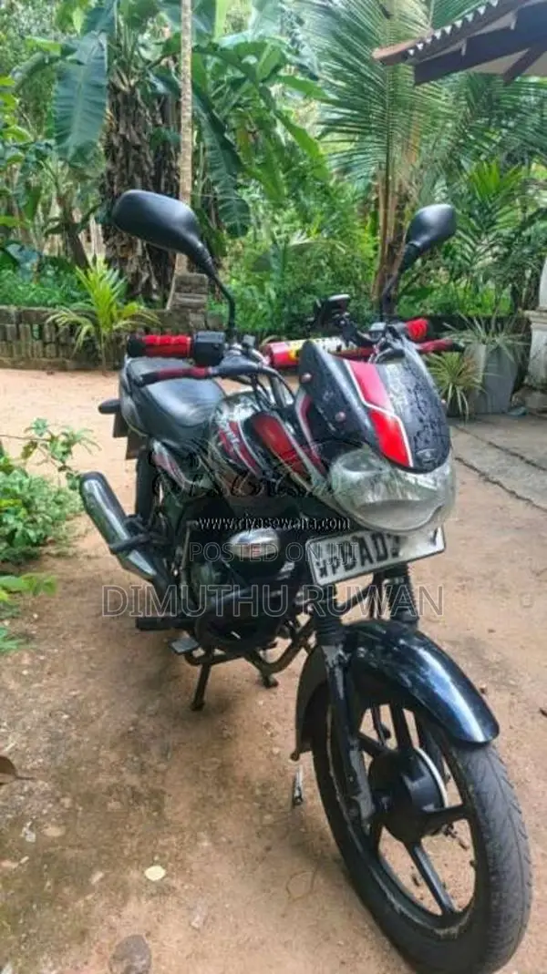 Bajaj Discover 100 2013 Motorbike (Used)