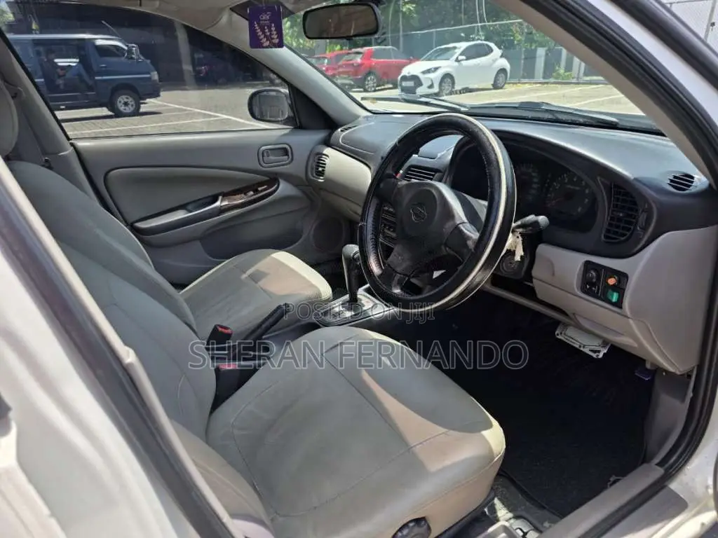 Nissan N16 2001 Car (Used)