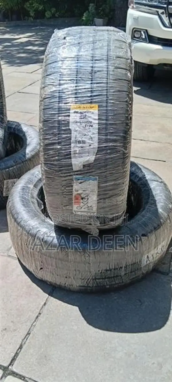 Toyota LC 200 Brand New Tyre Set Size 285/50/20R