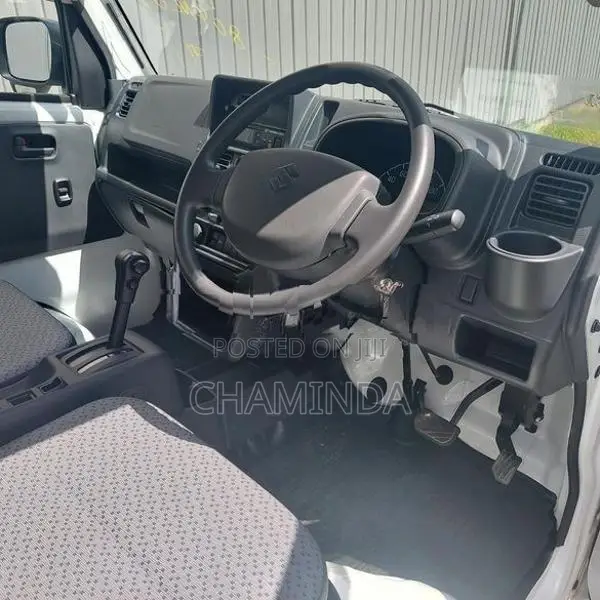 Suzuki Carry Freezer Truck 2025