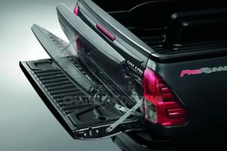 Revo, Rocco Tailgate Full Strut Set