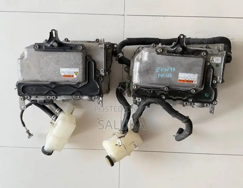 Toyota Prius ZVW 30 Inverter Unit (A)
