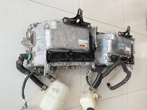 Toyota Prius ZVW 30 Inverter Unit (A)
