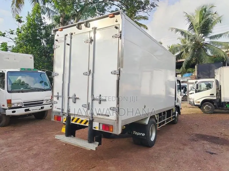 Isuzu Elf BDG-NPR85 FREEZER LL 2009