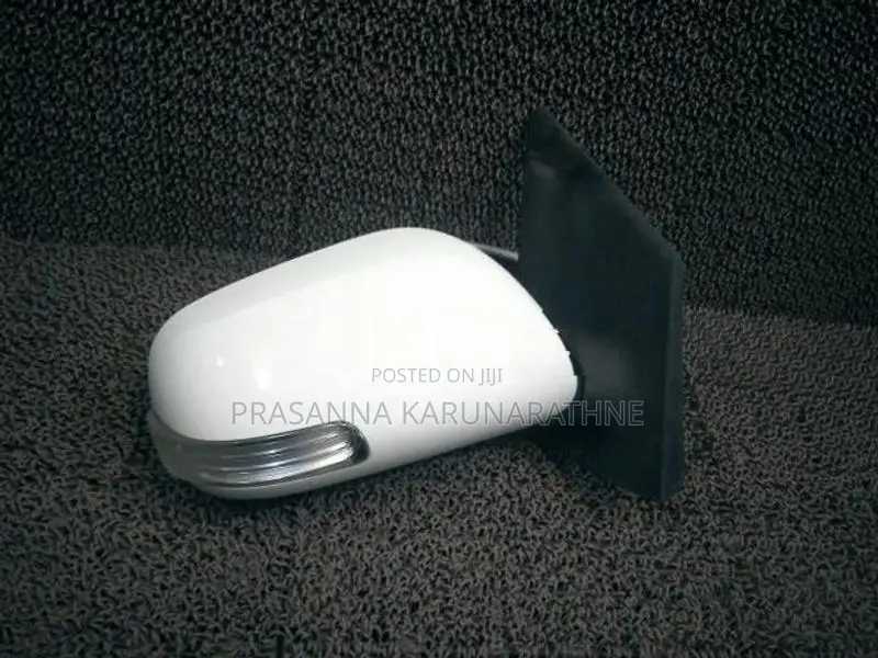 Toyota Belta side mirror parts