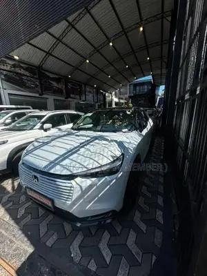 Honda Vezel Z PLAY MOONROOF 2026