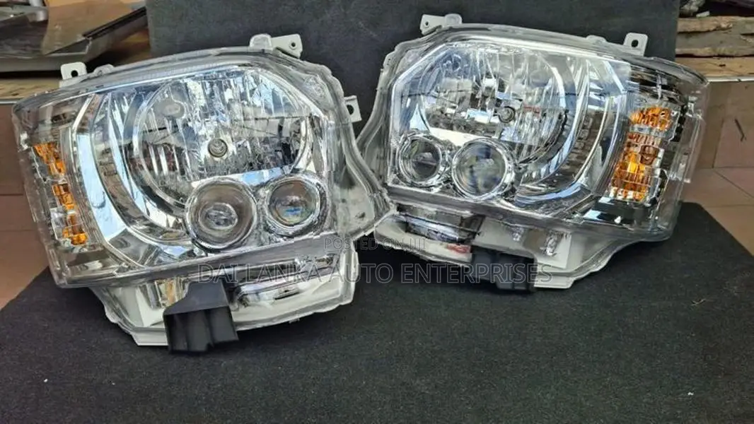 Toyota Hiace KDH LED Headlight Set