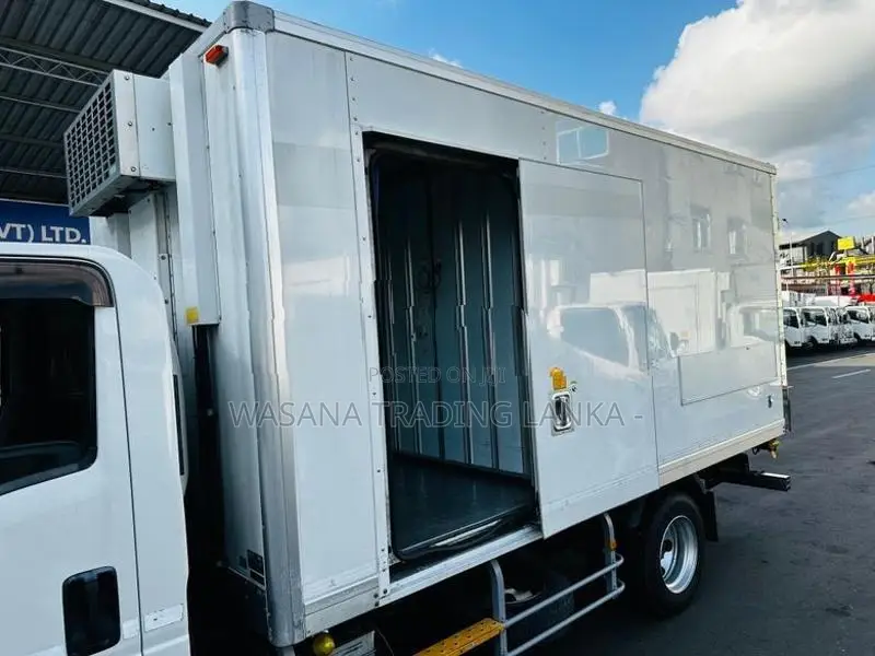 Isuzu Elf Full Body freezer 2016