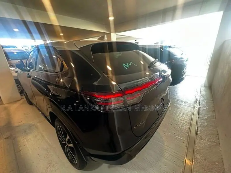 Honda Vezel Z PLAY 2024