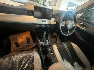Honda Vezel Z PLAY 2026