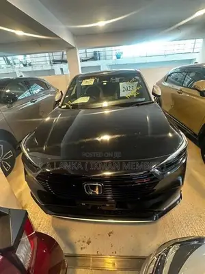 Honda Vezel Z PLAY MOONROOF 2024
