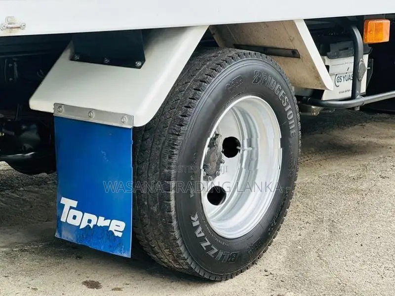 Isuzu Elf Freezer 2019