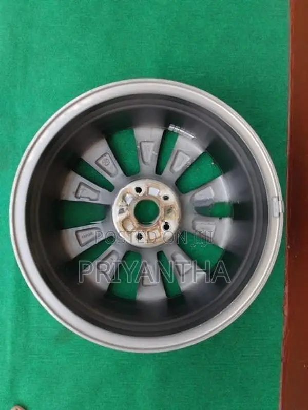Honda Vezel Alloy wheel