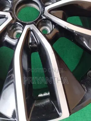 Honda Vezel Alloy wheel