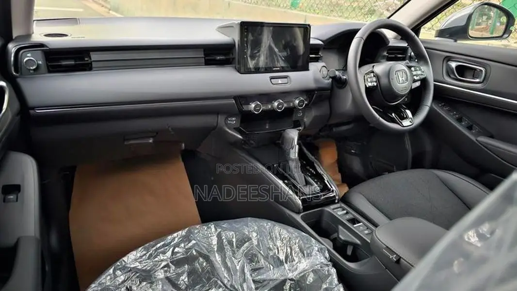Honda Vezel Z GRADE 2025