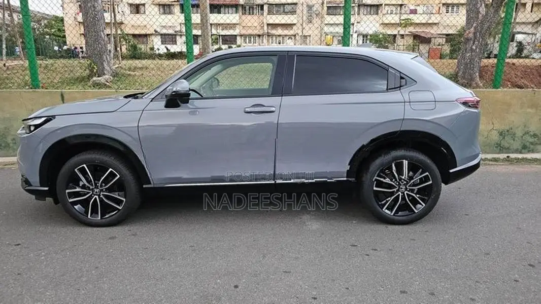 Honda Vezel Z GRADE 2025