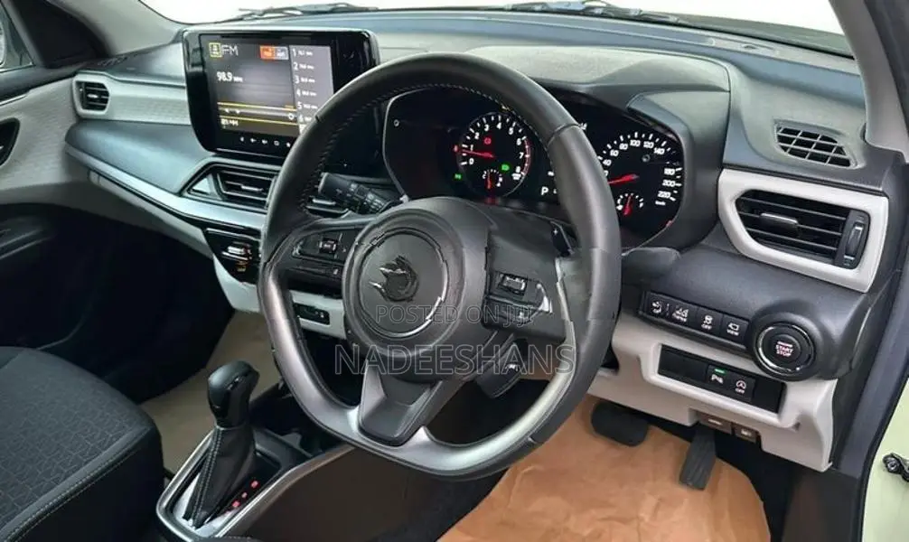 Suzuki Swift MZ HYBRID B/NEW 2024