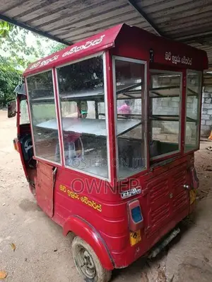 Bajaj RE චූං පාන් 2010