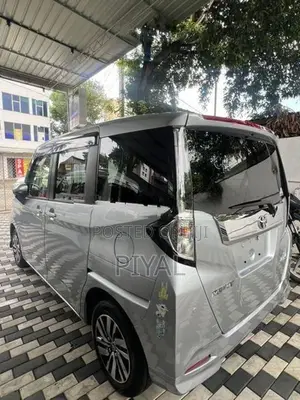 Toyota Roomy Custom G 2024