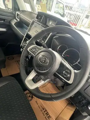 Toyota Roomy Custom G 2024