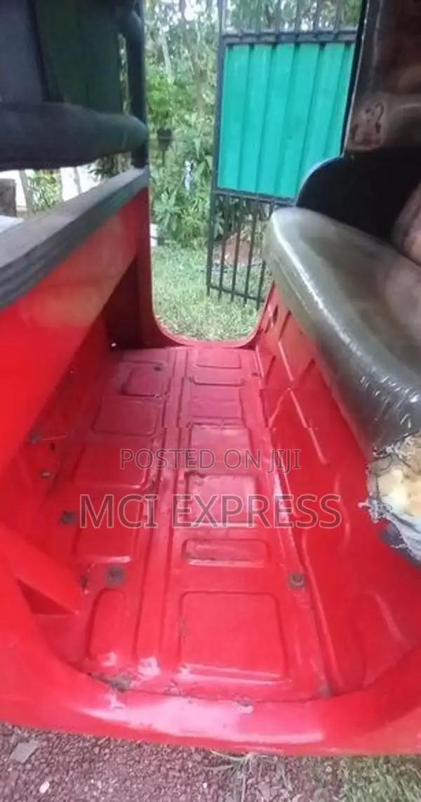 Bajaj RE Three Wheel 2006