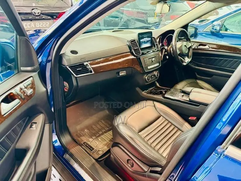 Mercedes Benz GLS 400 AMG Premium 1ST Owne 2016