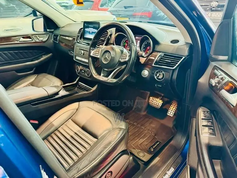 Mercedes Benz GLS 400 AMG Premium 1ST Owne 2016
