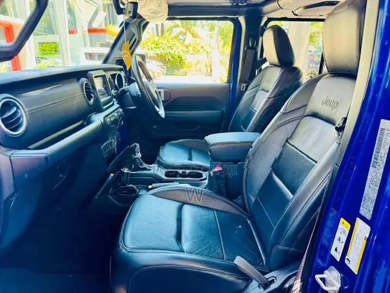 Jeep Wrangler SAHARA 2.0 LOW KM 2019