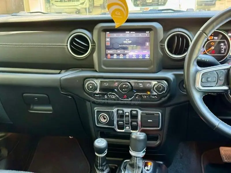 Jeep Wrangler SAHARA 2.0 LOW KM 2019
