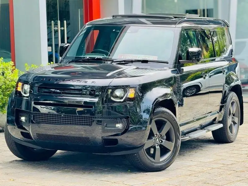 Land Rover Defender Dynamic UK S/Petrol 2024