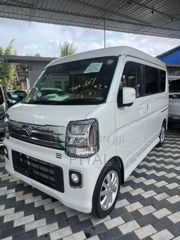 Suzuki Every Wagon PZ 2025