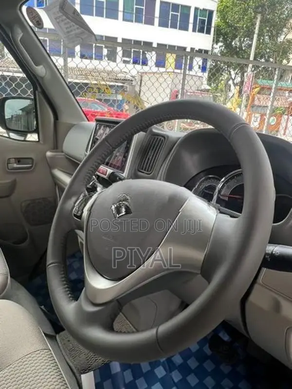 Suzuki Every Wagon PZ 2025