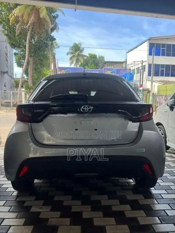 Toyota Yaris G 2023