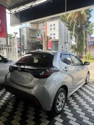 Toyota Yaris G 2023