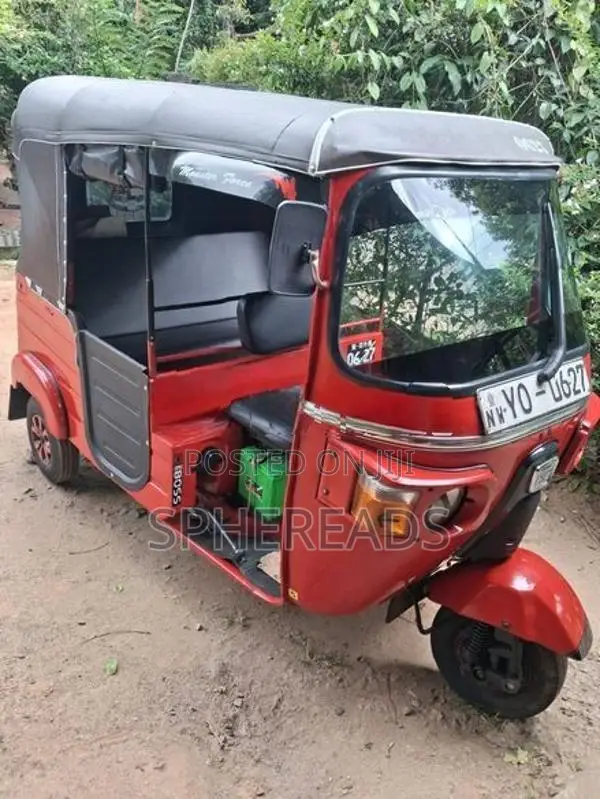 Bajaj RE 4 Stroke 2012