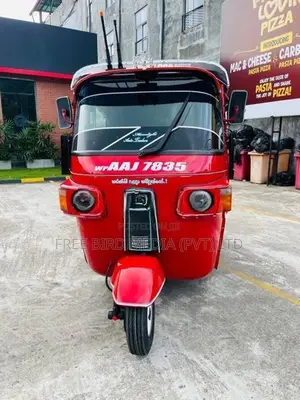 Bajaj RE 2013
