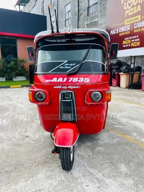Bajaj RE 2013