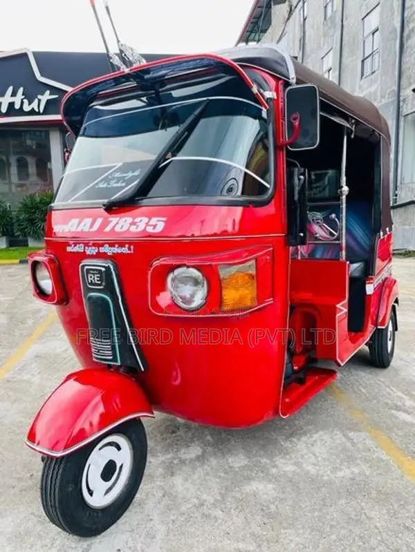 Bajaj RE 2013