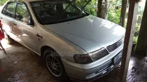 Nissan Sunny 2000