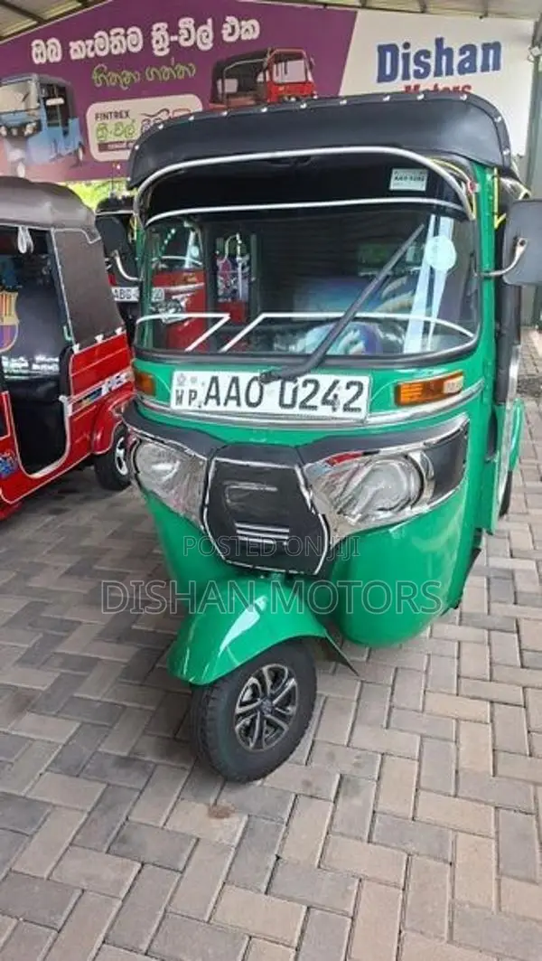 Bajaj RE 4 Stroke 2014
