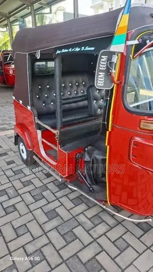Bajaj RE 4Stroke 2015