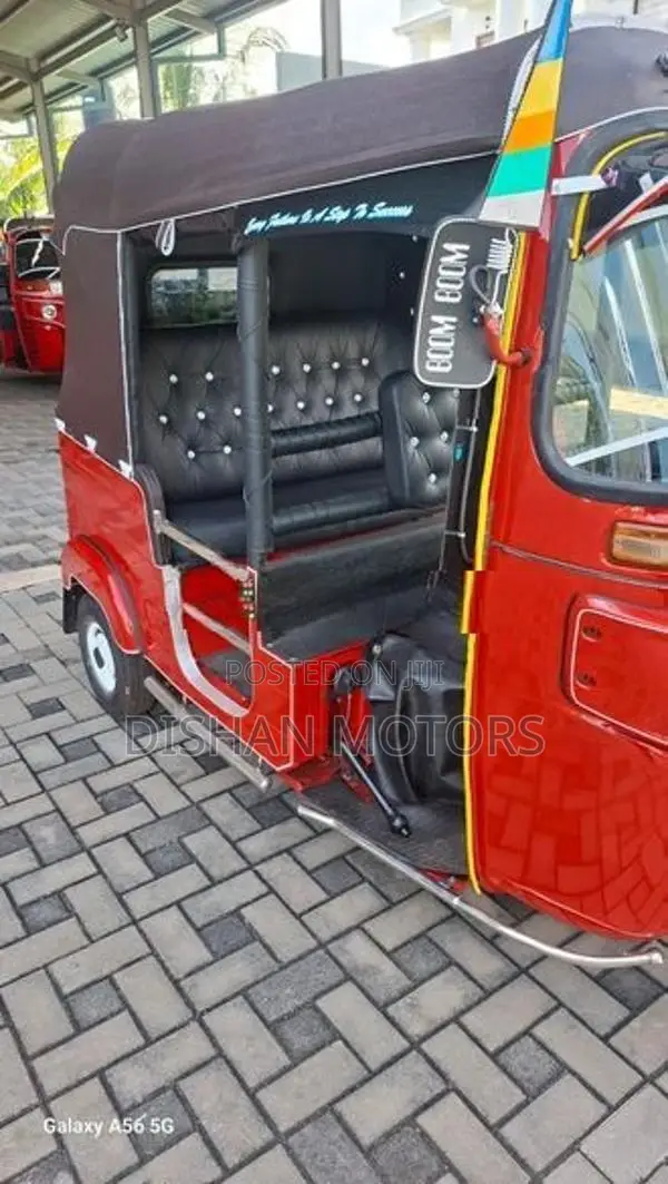 Bajaj RE 4Stroke 2015