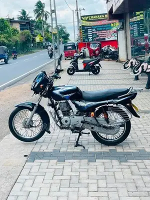 Bajaj CT100 2018