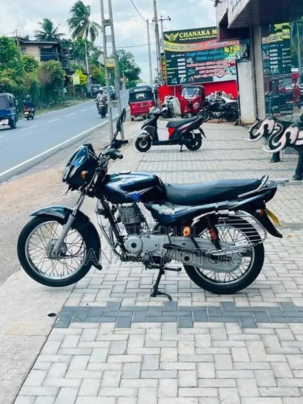 Bajaj CT100 2018