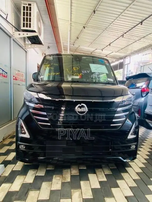 Nissan Roox Highway Star - X 2023