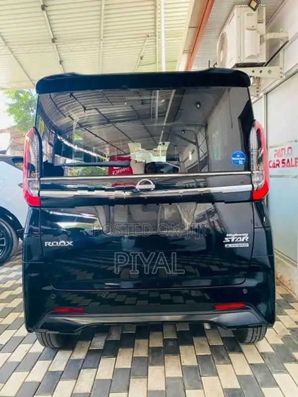 Nissan Roox Highway Star - X 2023