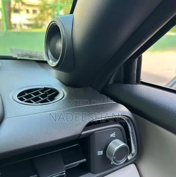 Honda Vezel Z PLAY MOONROOF 2026