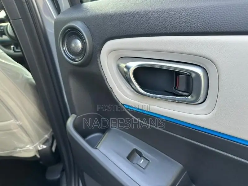 Honda Vezel Z PLAY MOONROOF 2026