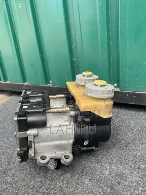Honda Clutch pump GP5 Vezel Grace