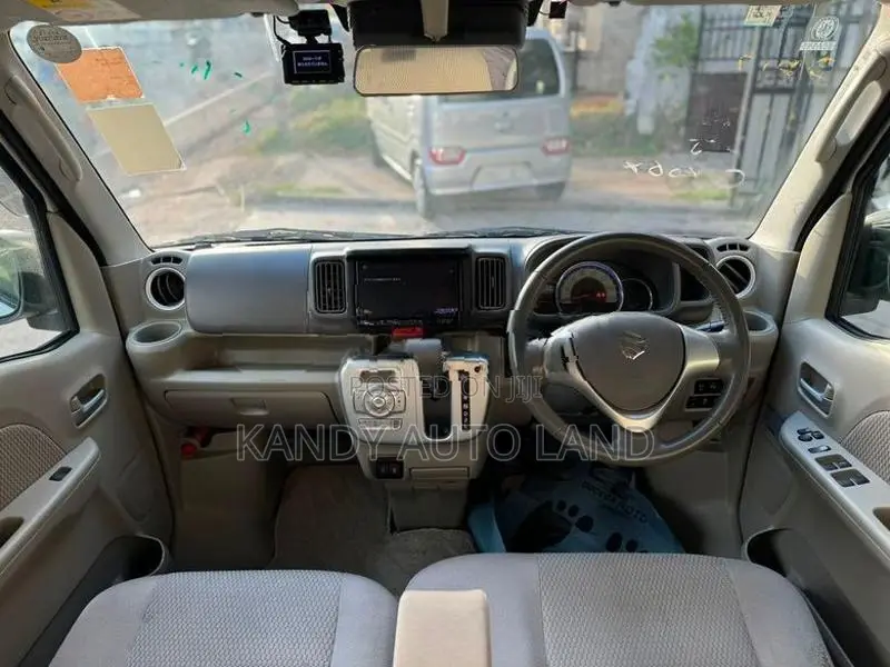 Suzuki Every 2023